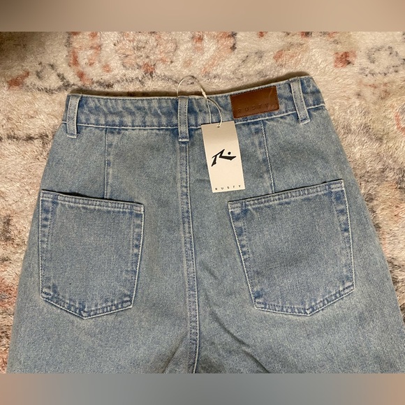 RUSTY - High Rise Stright Leg Jean - Picture 3 of 4